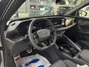 Audi Q5 45 TFSI quattro Sportback S Line (80A) 2025, внешний вид 6