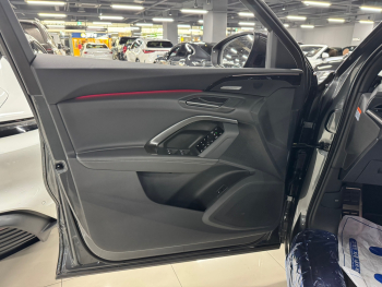 Audi Q5 45 TFSI quattro Sportback S Line (80A) 2025, салон 3