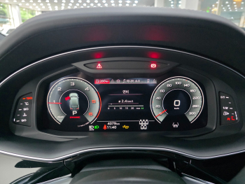 Audi Q7 50 TDI quattro Premium (4M) 2026, салон 2