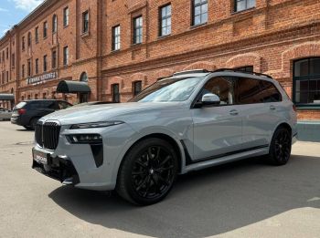 BMW X7 40d Brooklyn Grey