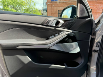 BMW X7 40d Brooklyn Grey