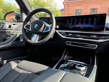 BMW X7 40d Brooklyn Grey
