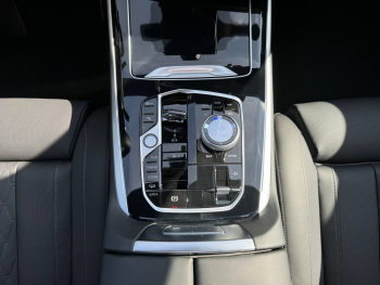 BMW X7 40d Brooklyn Grey