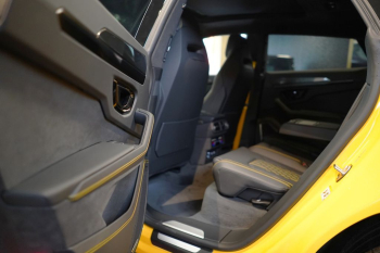 Lamborghini Urus SE STOCK CARBON Pano 360 PD25