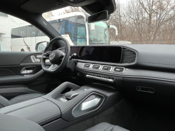 Mercedes-Benz GLE 300 d 4MATIC white